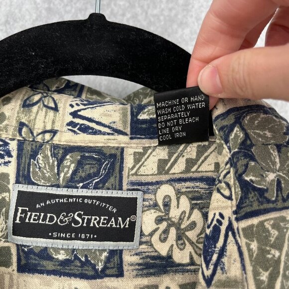 Field & Stream Mens 100% Silk Button Up Hawaiian Tropical Shirt Size L Pineapple - Picture 5 of 10